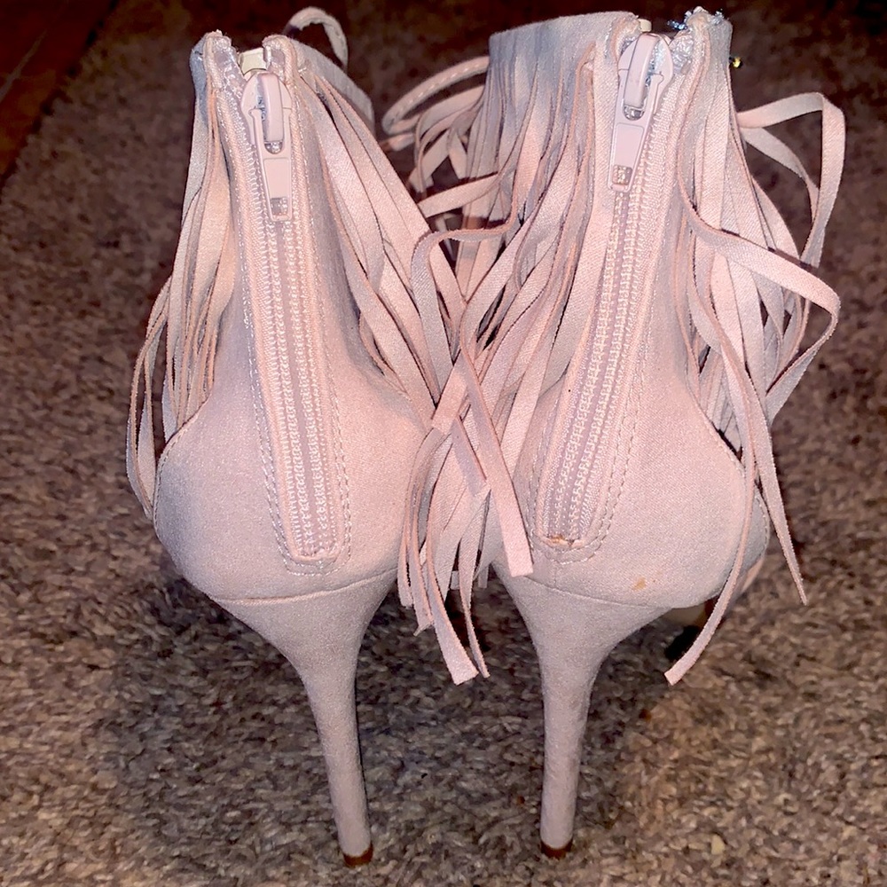 SHOEDAZZLE Heels - Picture 5 of 6